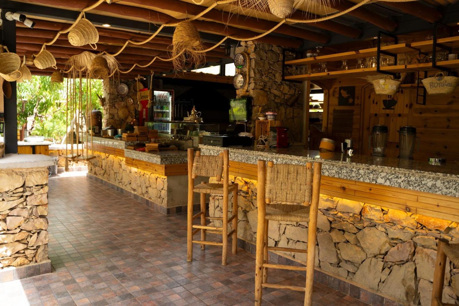 Riad Bella Montana Aïn Cheggag Exterior foto